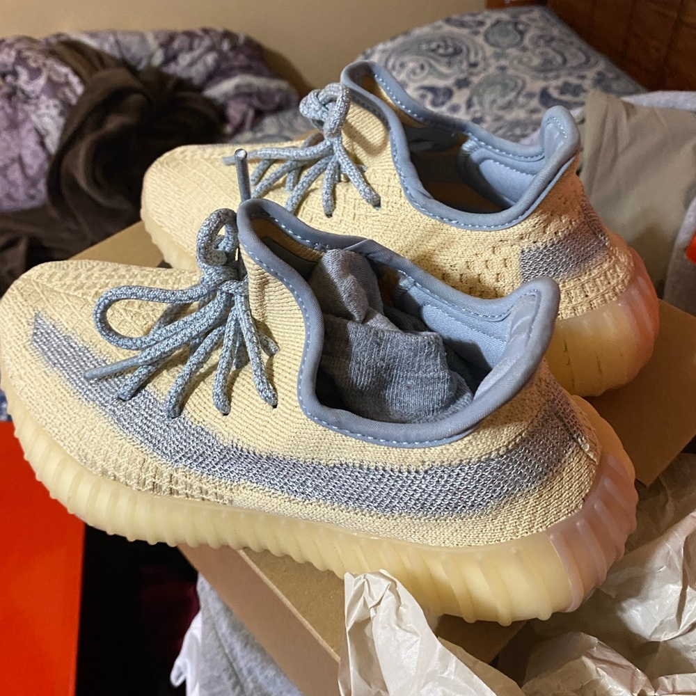 Linen Yeezy 350